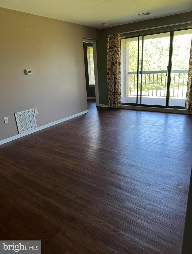 1004 Brinker Drive photo 5
