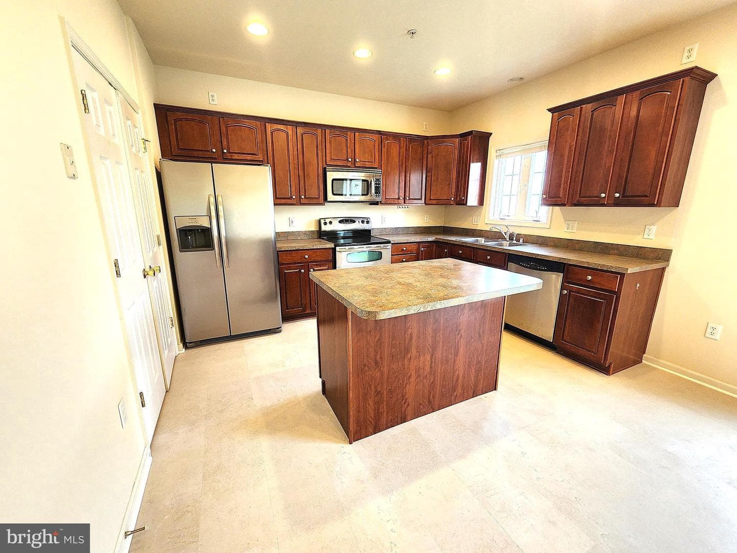 10361 Bridle Court photo 7