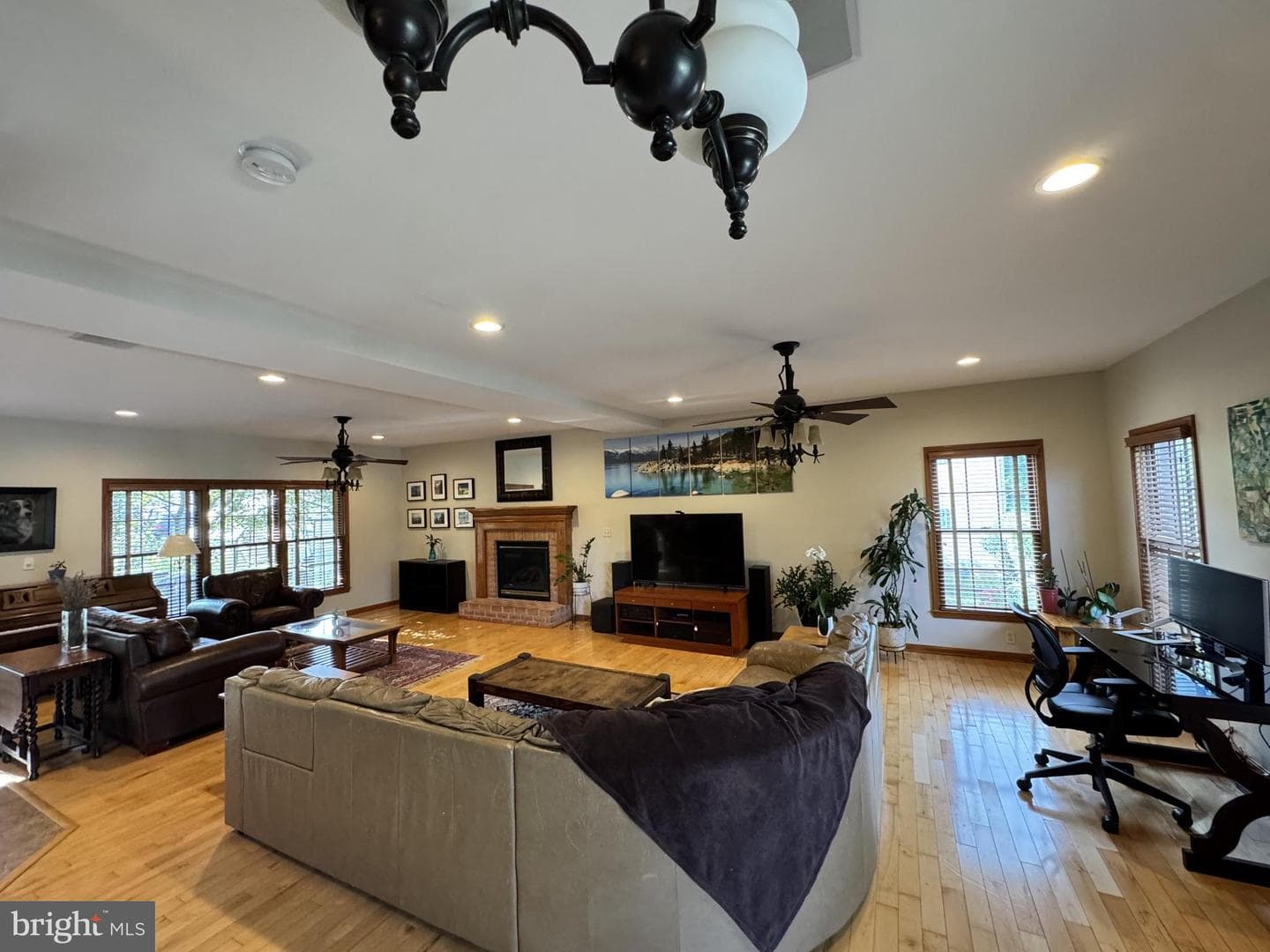 208 Montclair Court photo 17