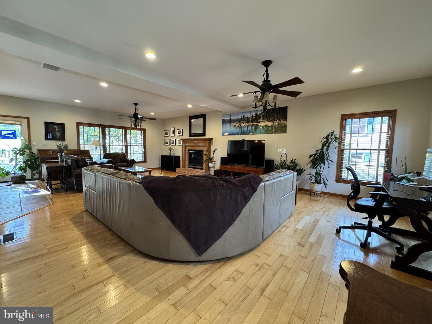 208 Montclair Court photo 18