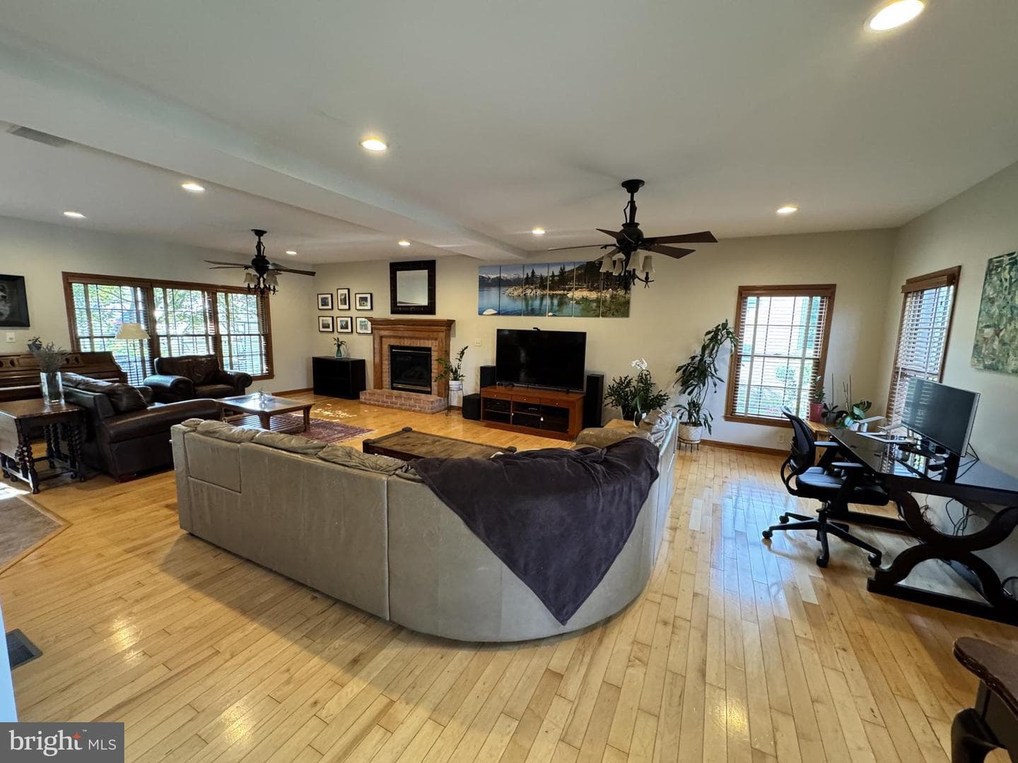 208 Montclair Court photo 21