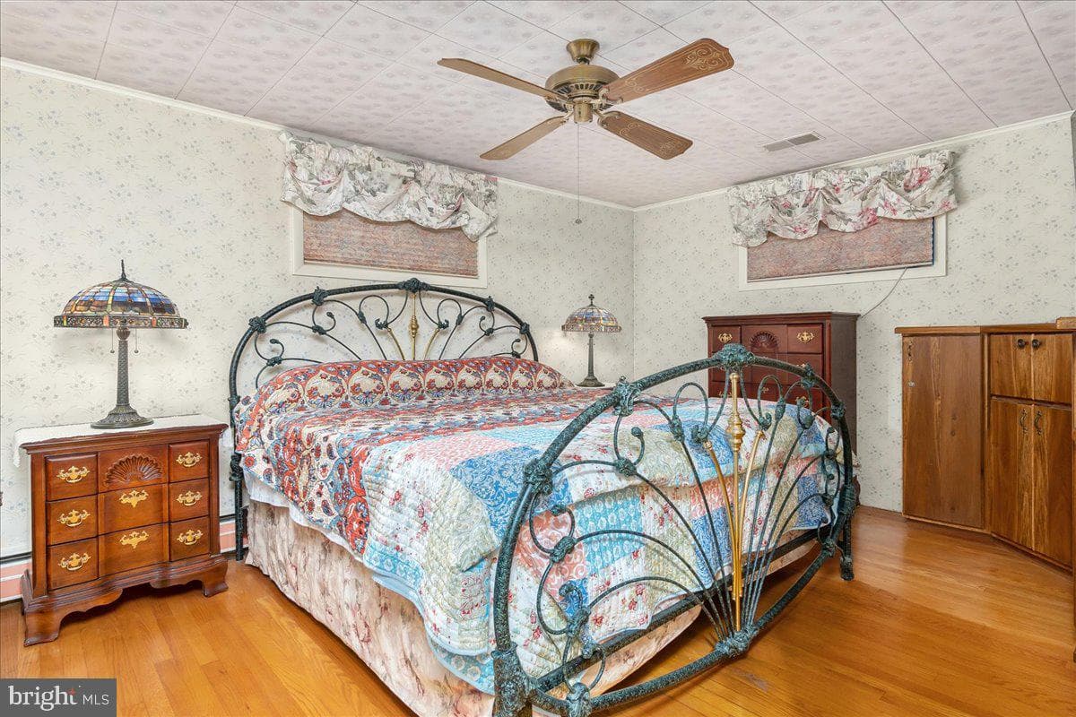 25702 Military Road photo 17