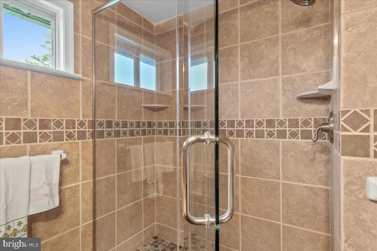 25702 Military Road photo 22