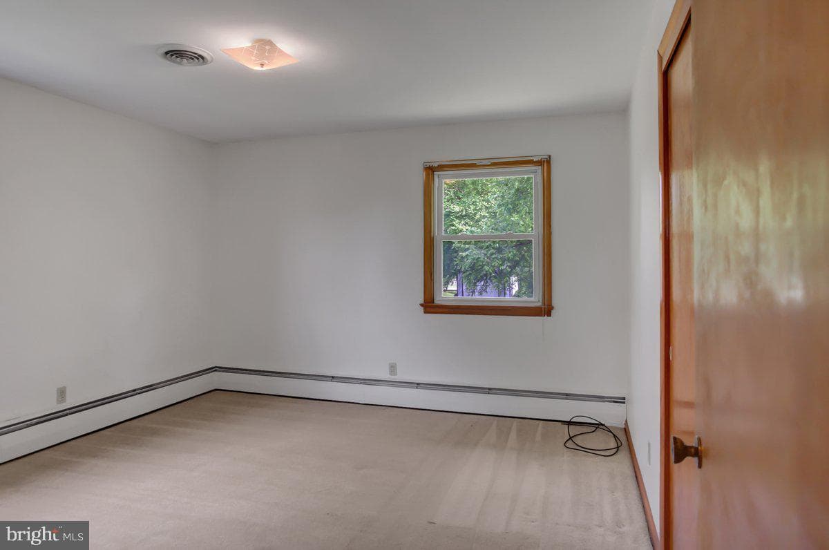 21024 Jefferson Boulevard photo 18