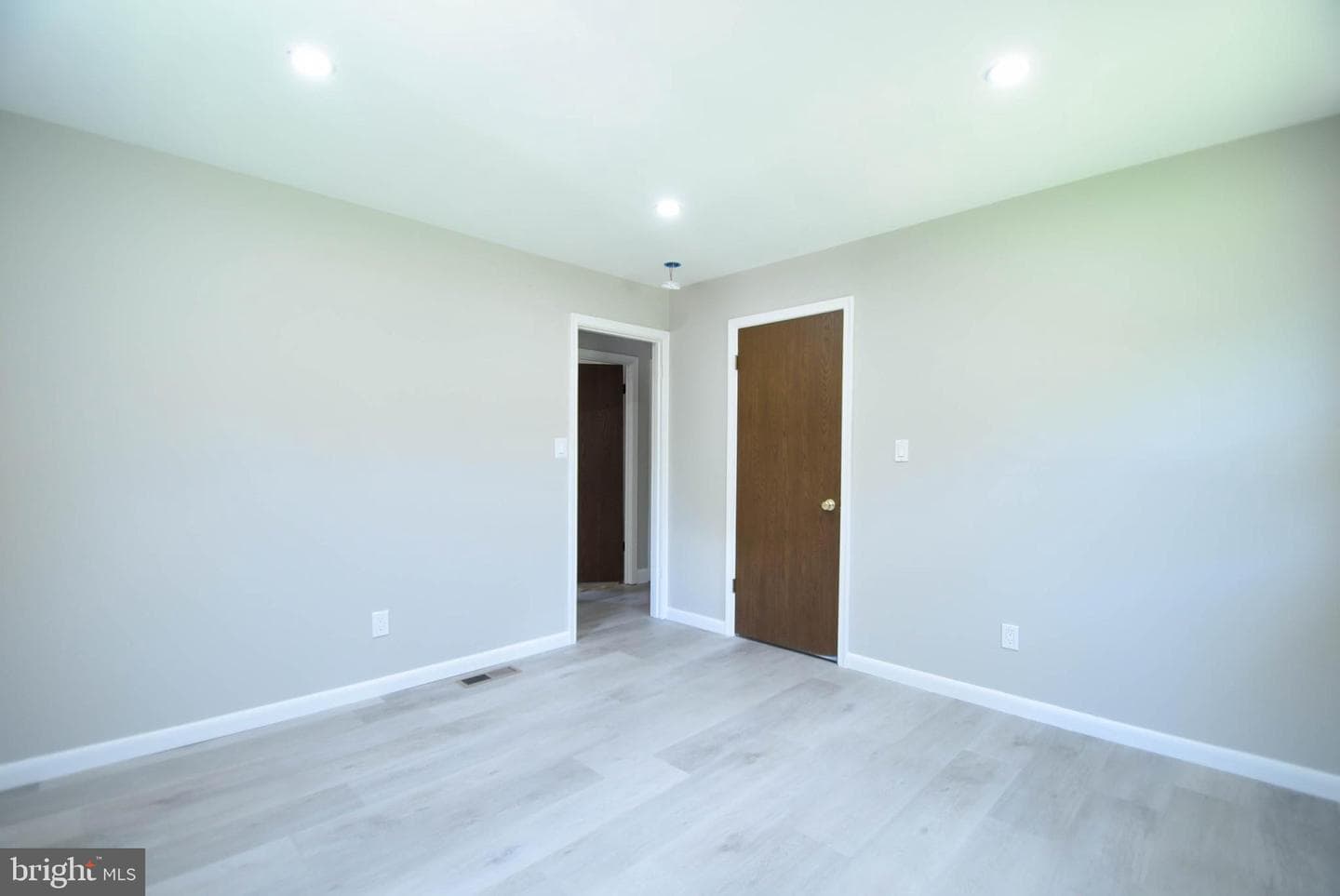 18130 Clearway Drive photo 18