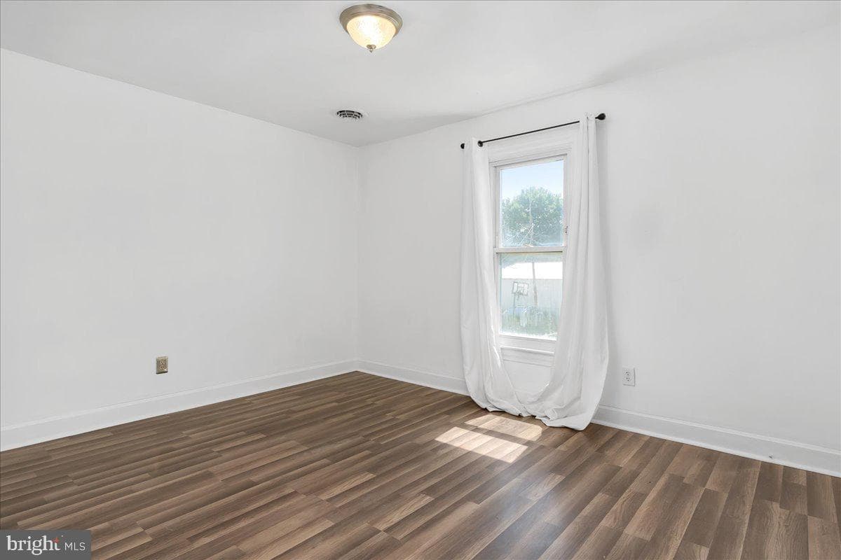 550 N Mulberry Street photo 14