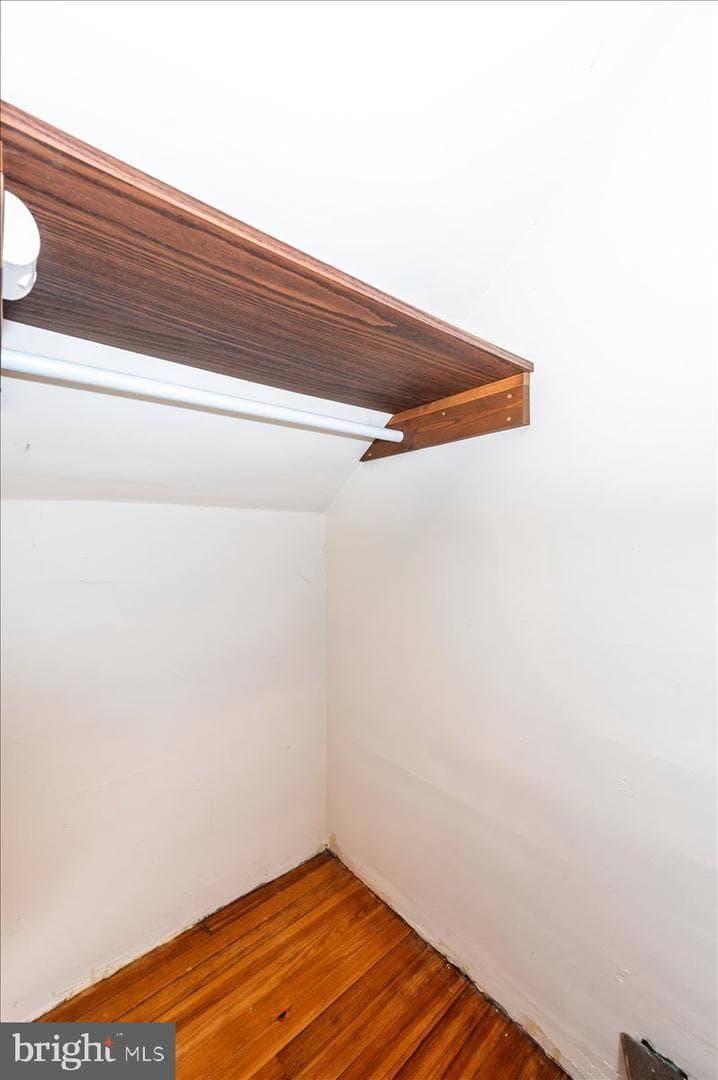 11113 Glenside Avenue photo 32
