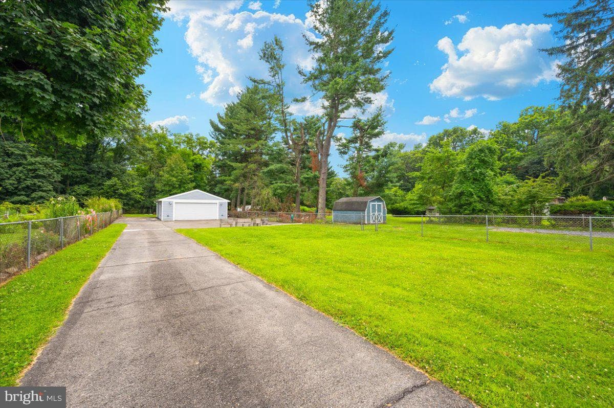 11113 Glenside Avenue photo 63