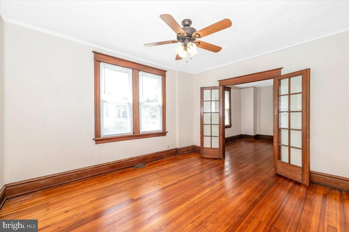 11113 Glenside Avenue photo 7