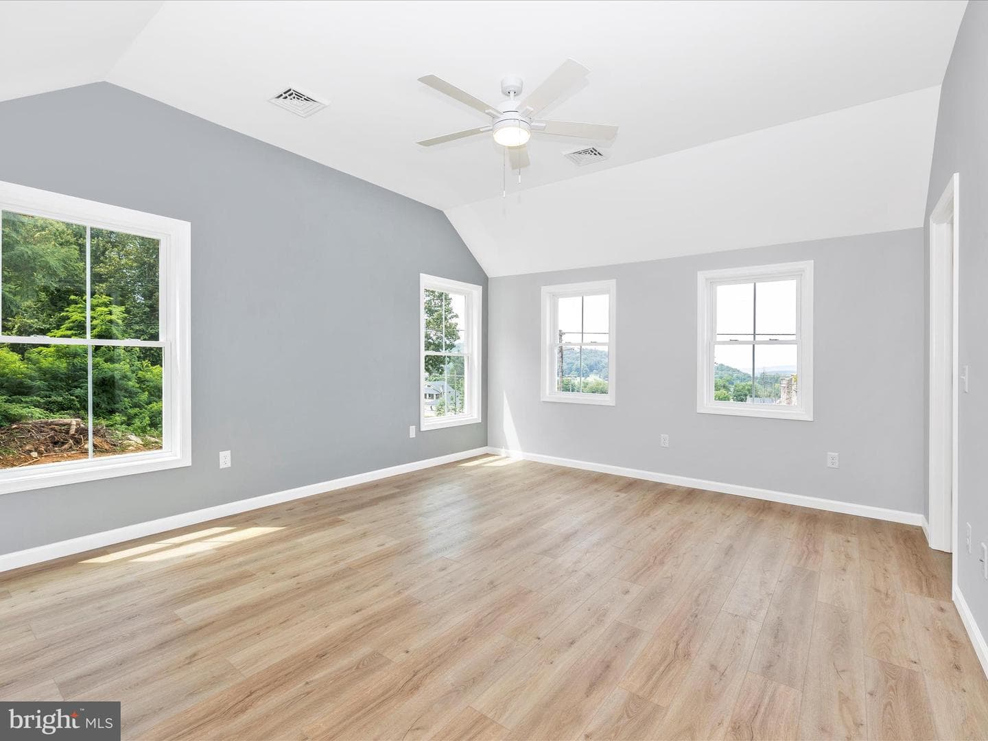 14241 Ritchie Road photo 28