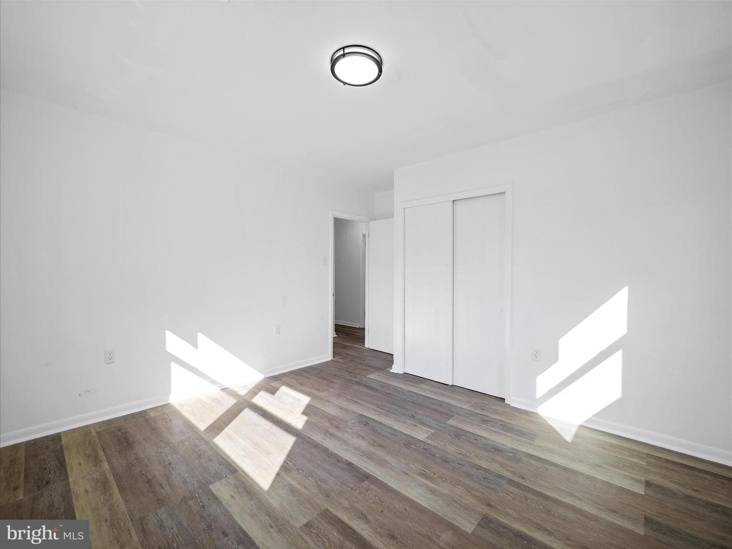 870 Pine Street photo 10