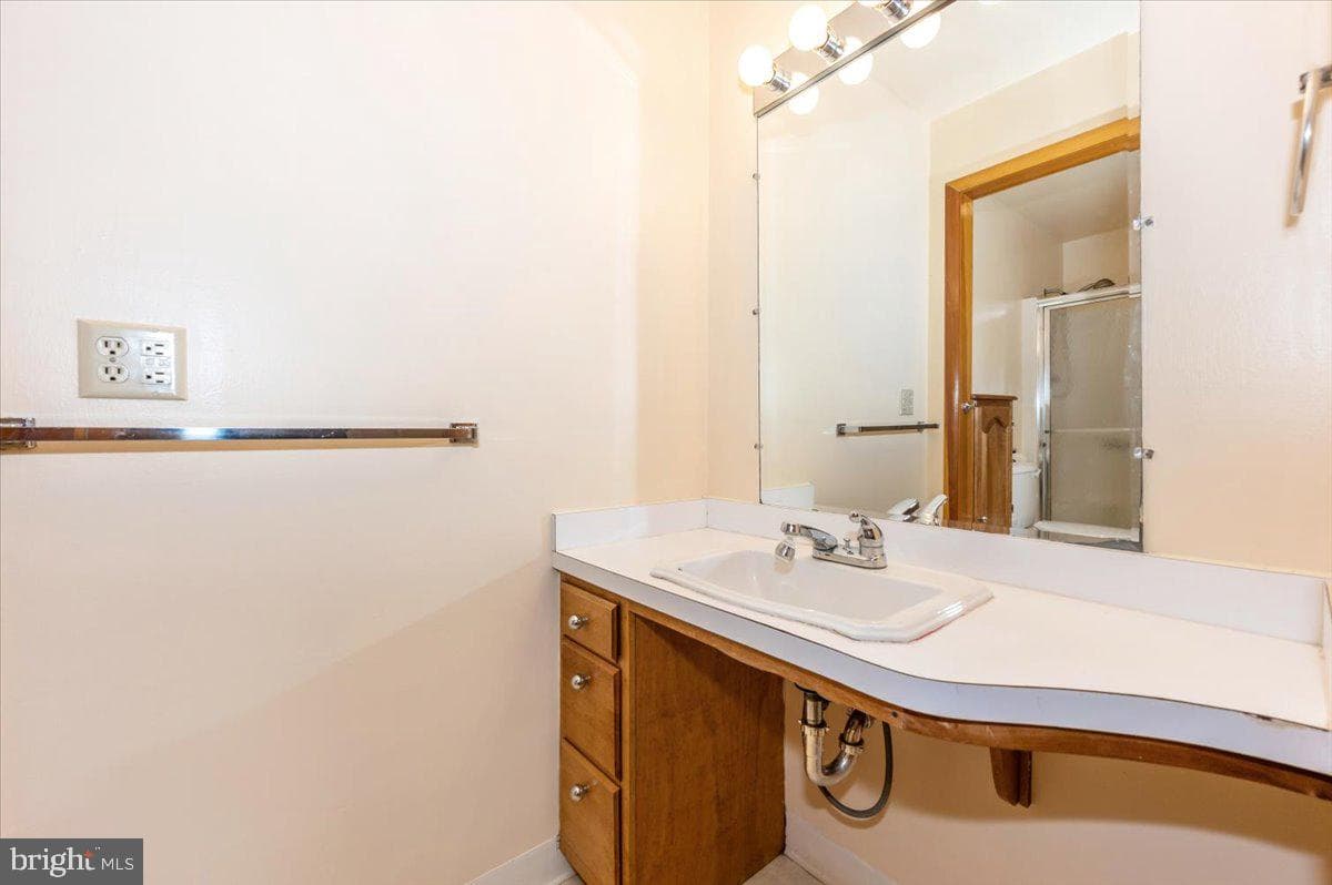 12026 Christy Avenue photo 19