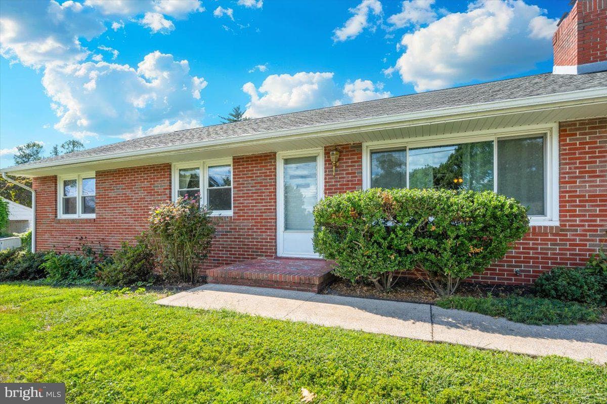 12026 Christy Avenue photo 46