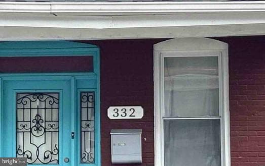 332 S Burhans Boulevard photo 2