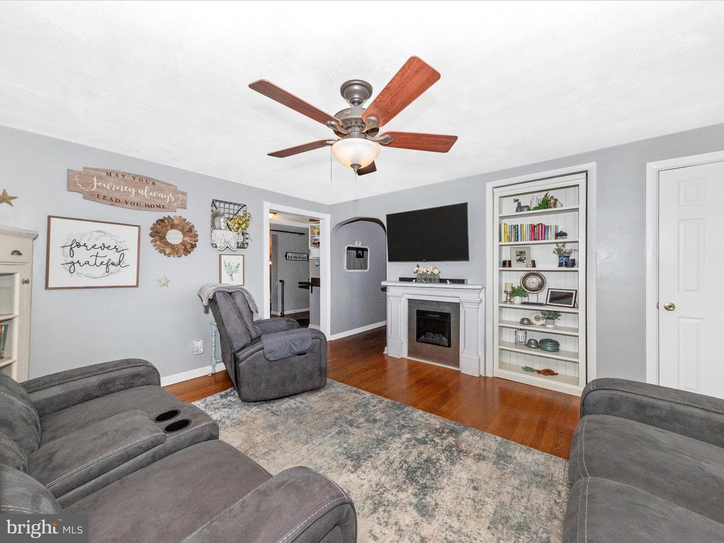 17216 Amber Drive photo 6