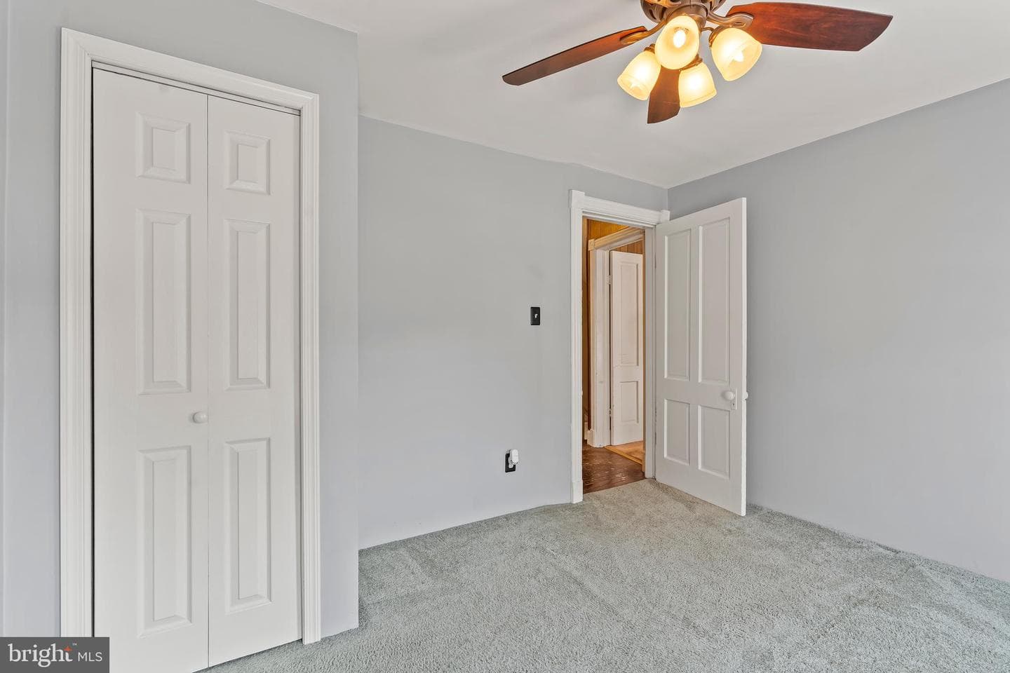 807 Washington Avenue photo 26