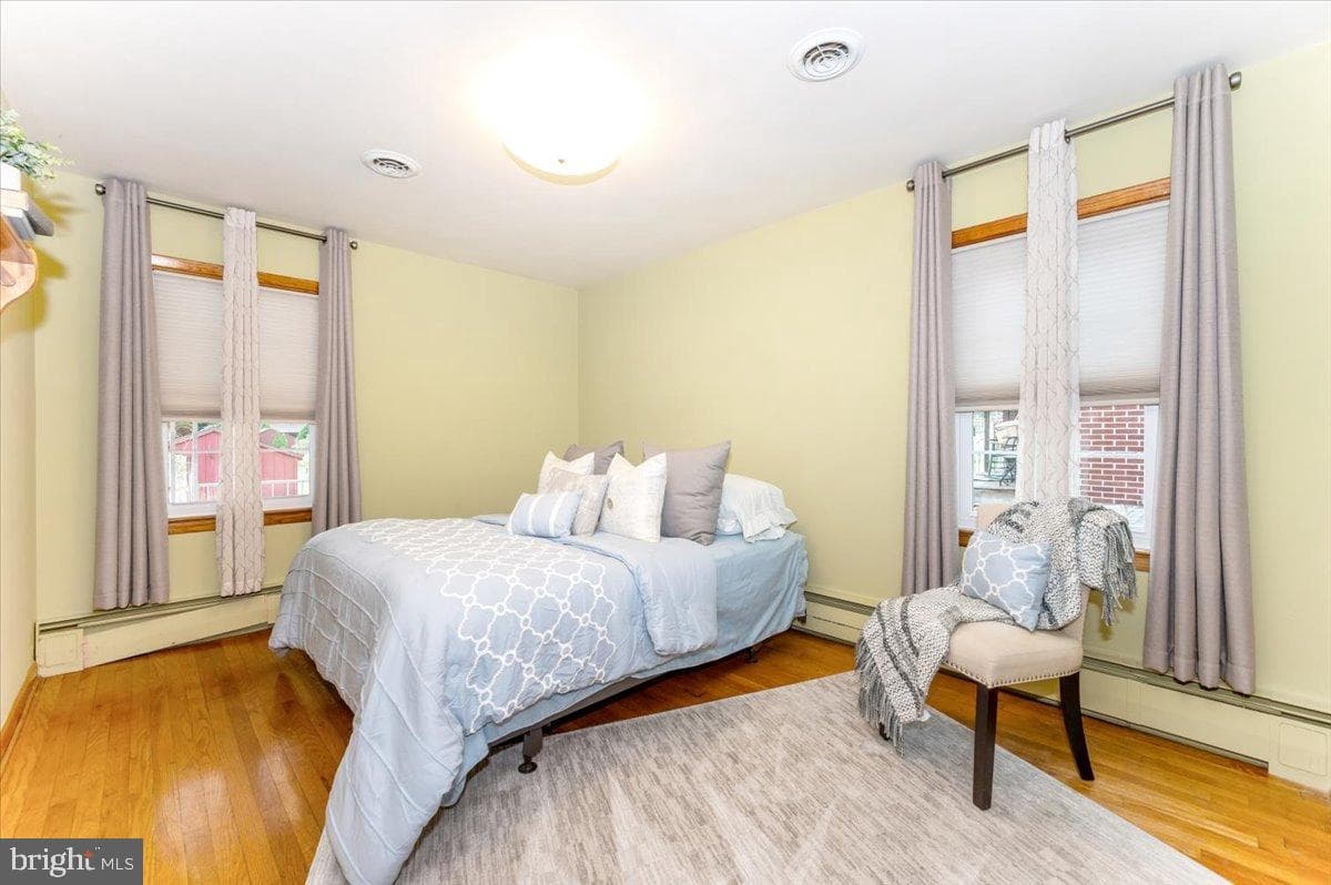 228 Bryan Place photo 32