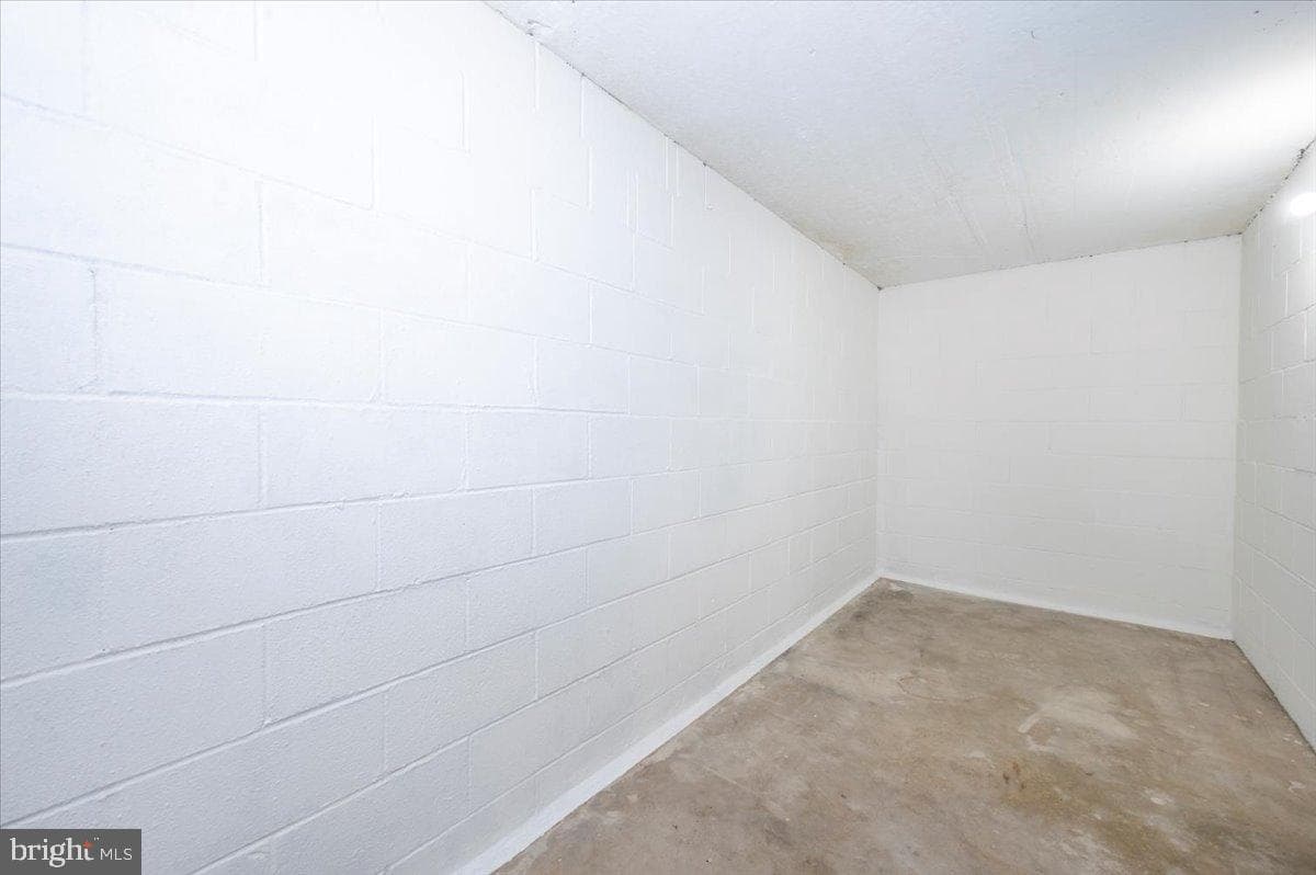 228 Bryan Place photo 51