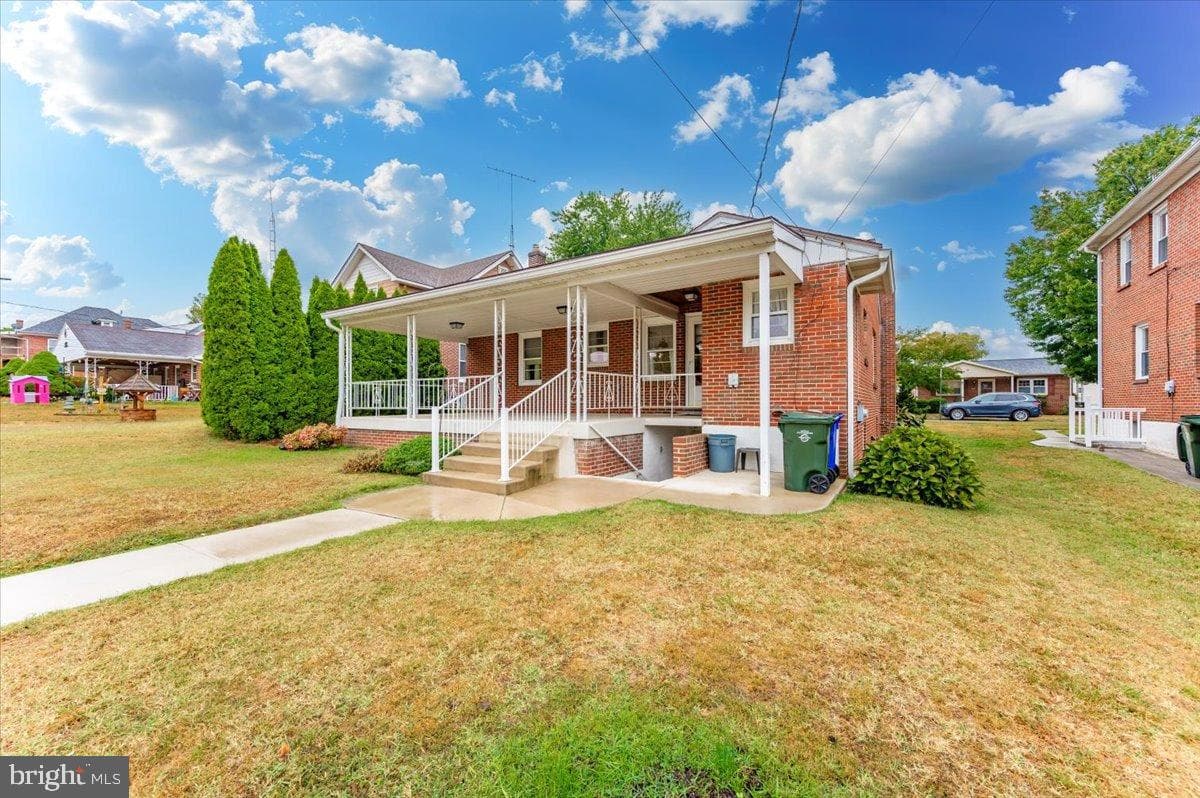 228 Bryan Place photo 56