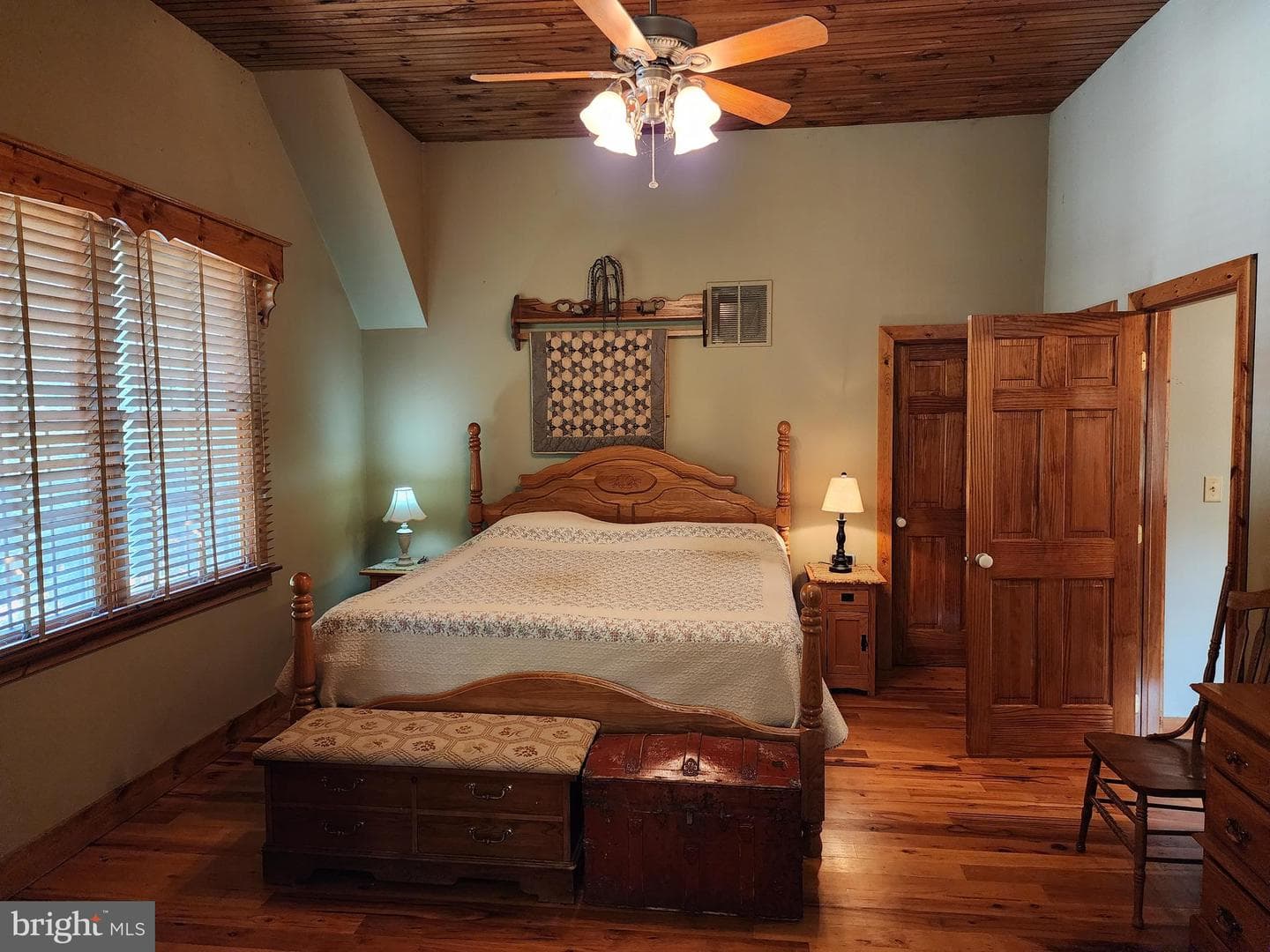 14847 White Oak Ridge photo 12