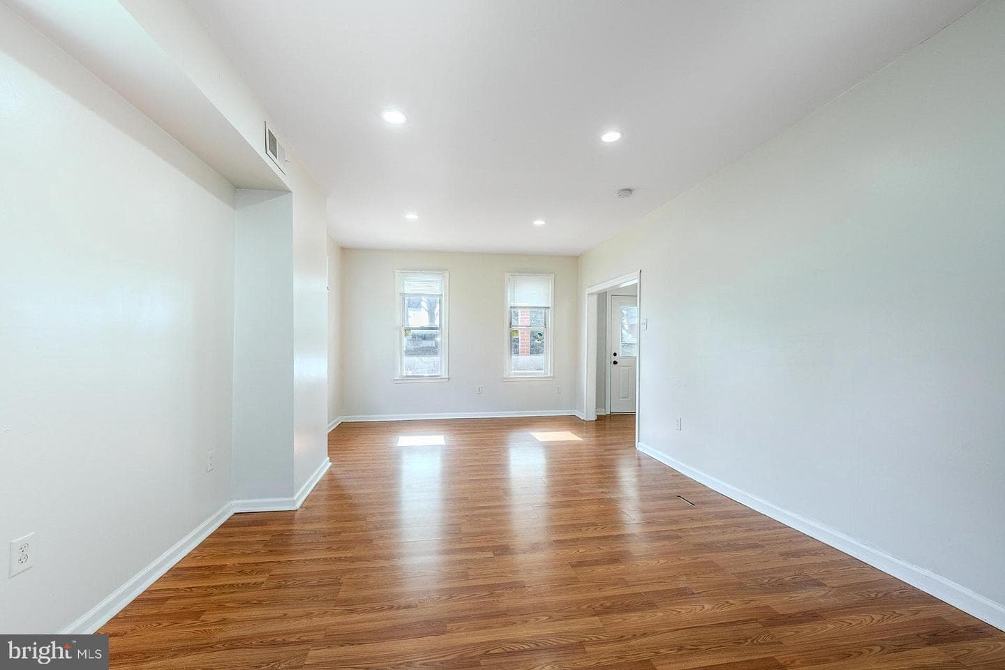 1037 & 1037 1/2 Spruce Street photo 6