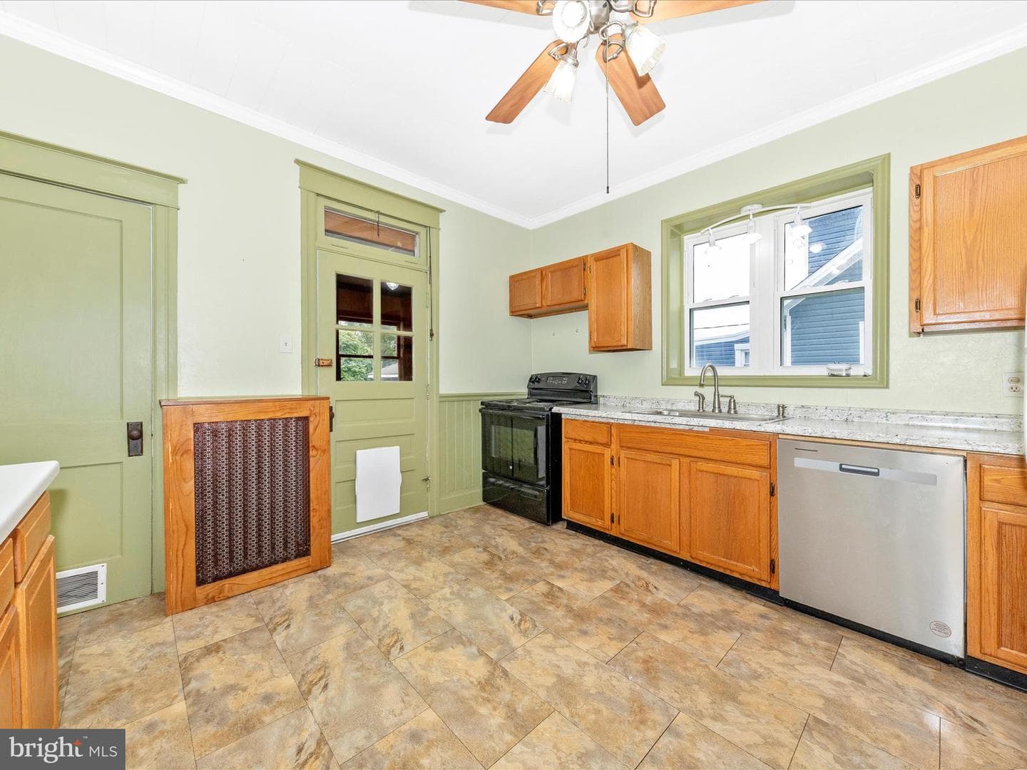 1207 Virginia Avenue photo 11