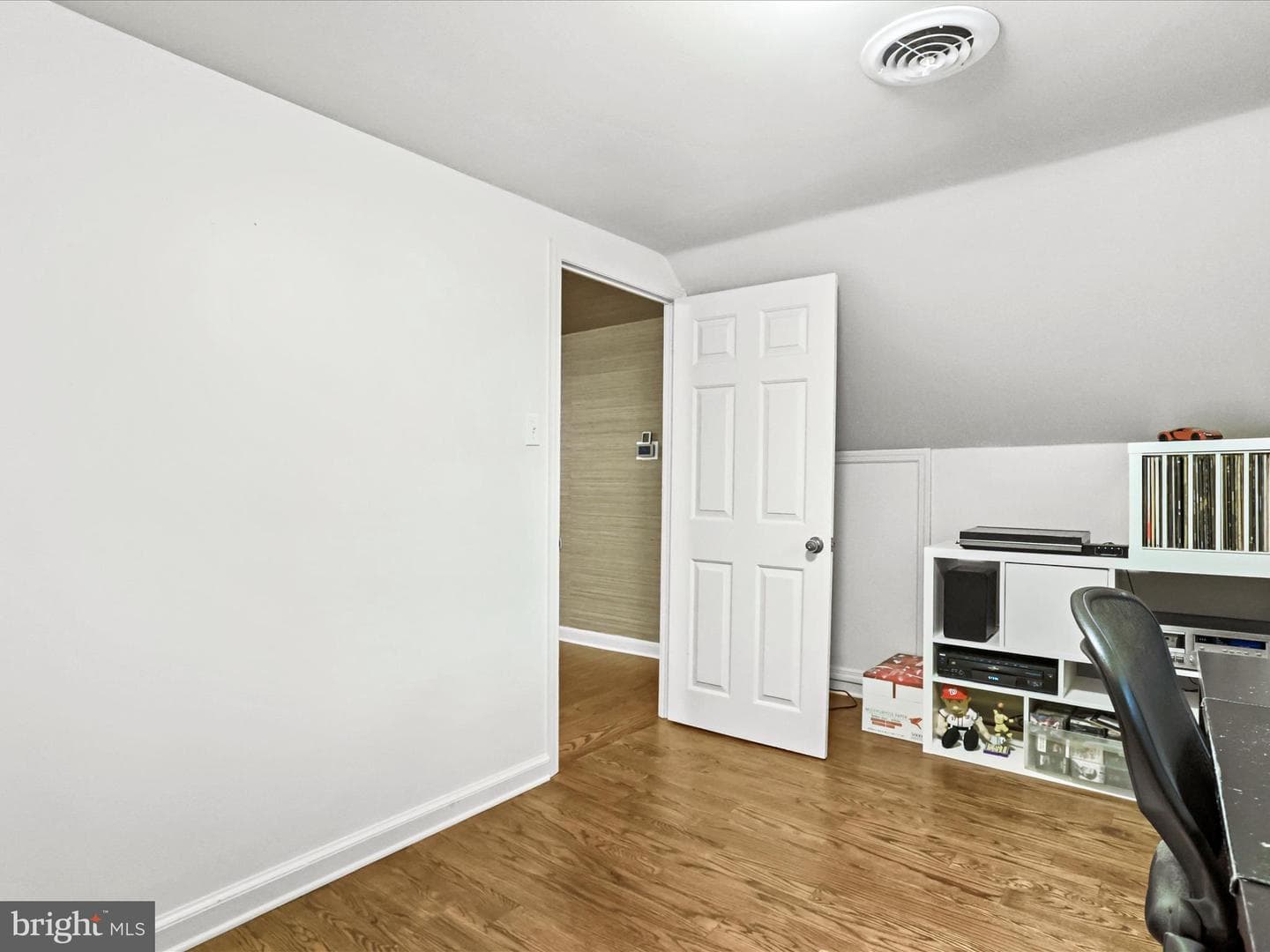 19738 Longmeadow Road photo 33