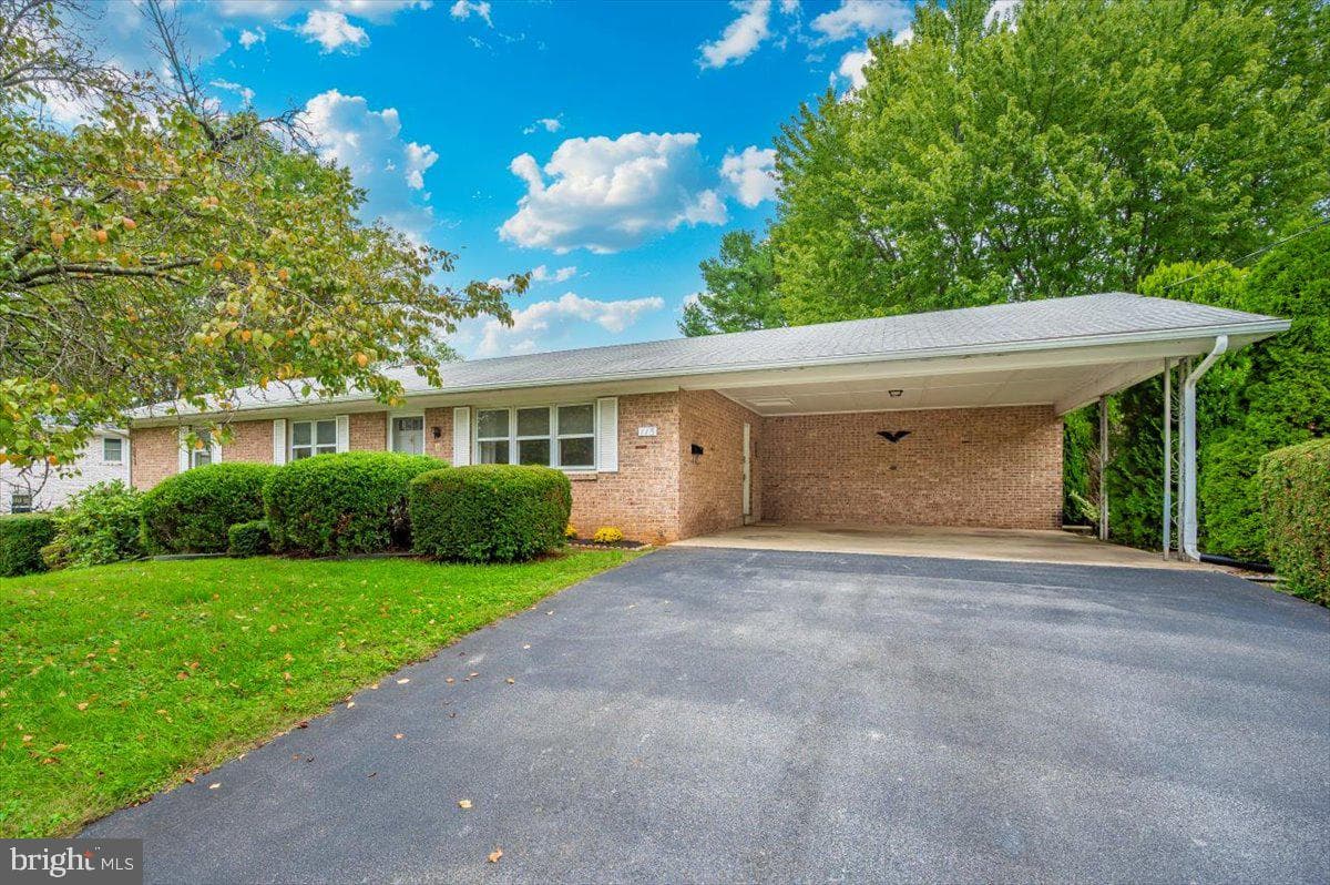 113 Orchard Drive photo 1