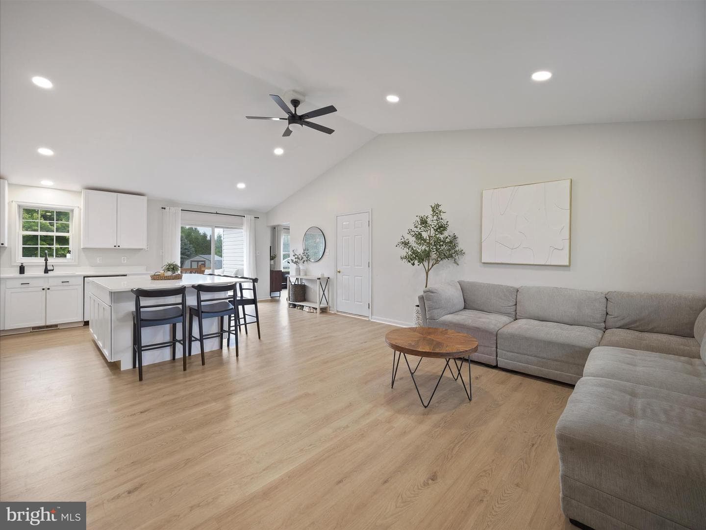 13409 Chads Terrace photo 5