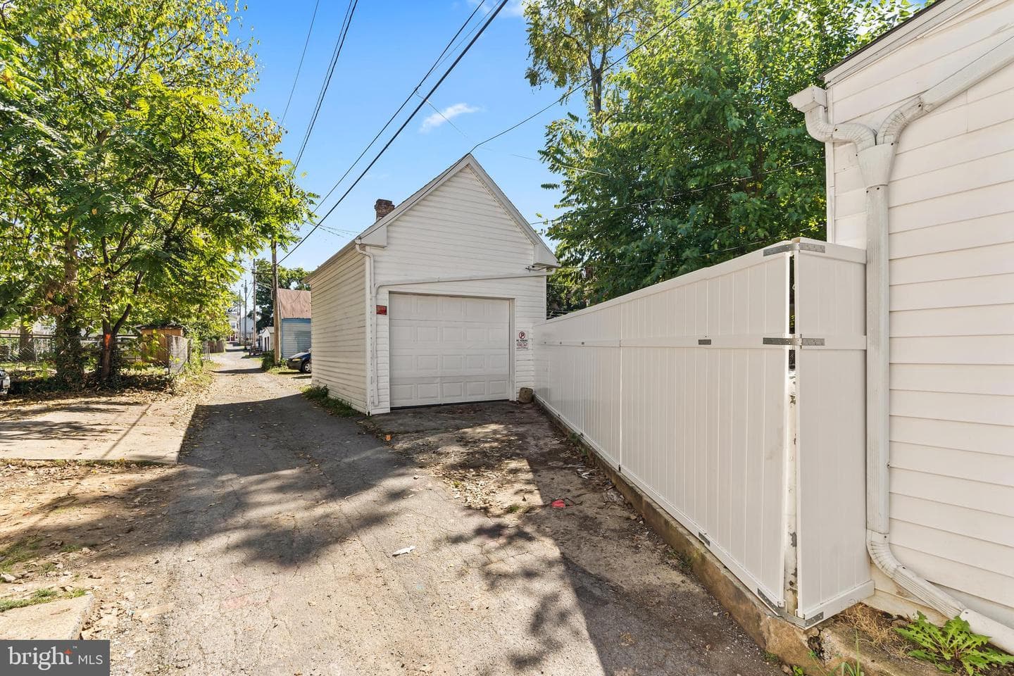 308 Locust Street photo 3
