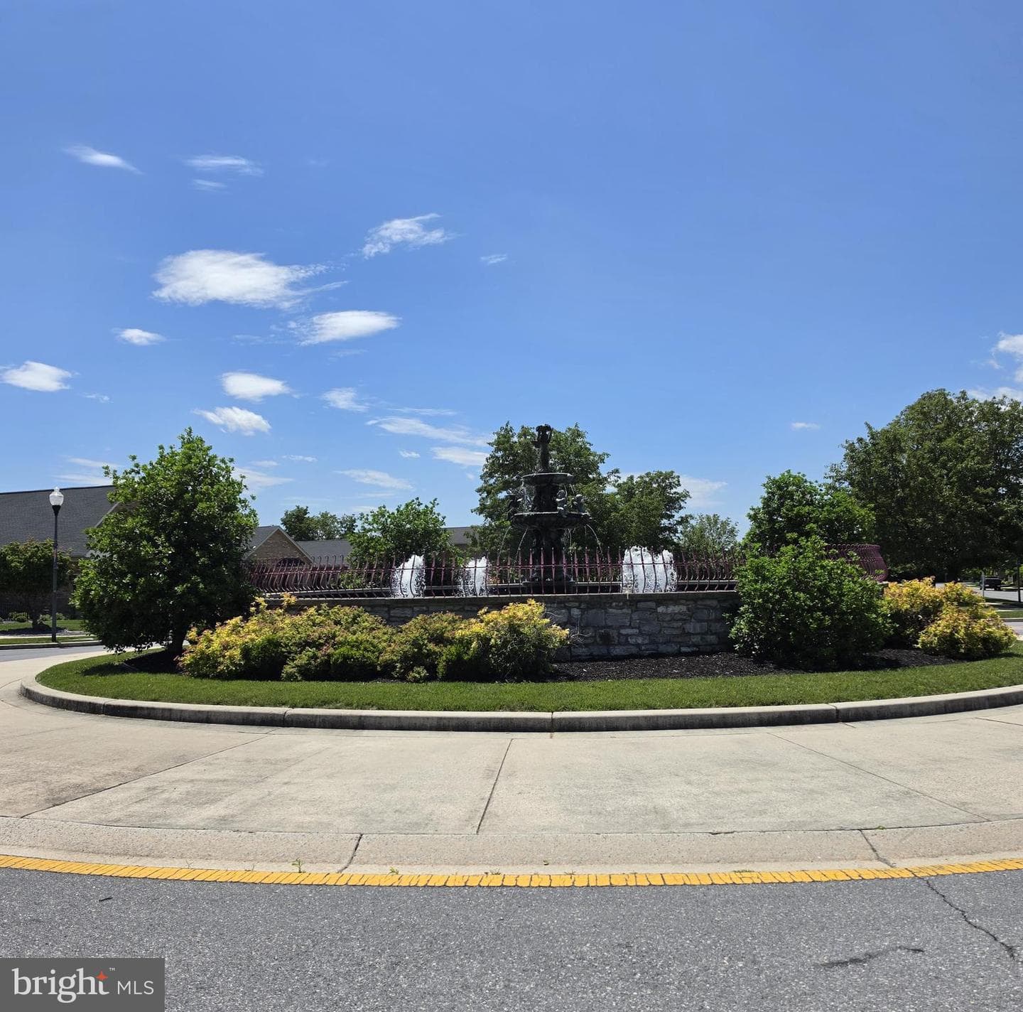 650 Trafalgar Drive photo 34