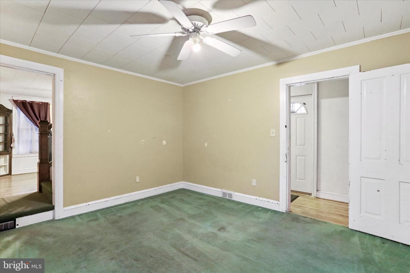 142 East Avenue photo 9