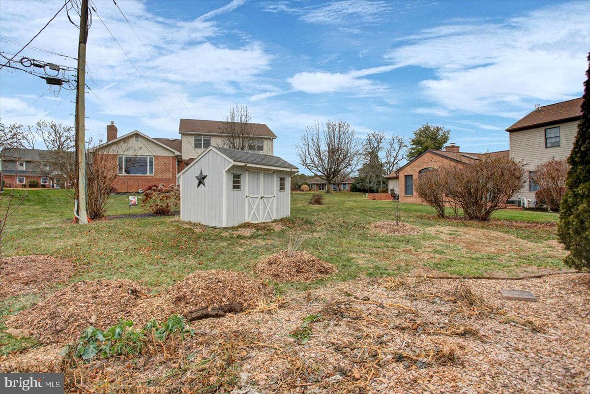 12930 Oak Hill Avenue photo 49