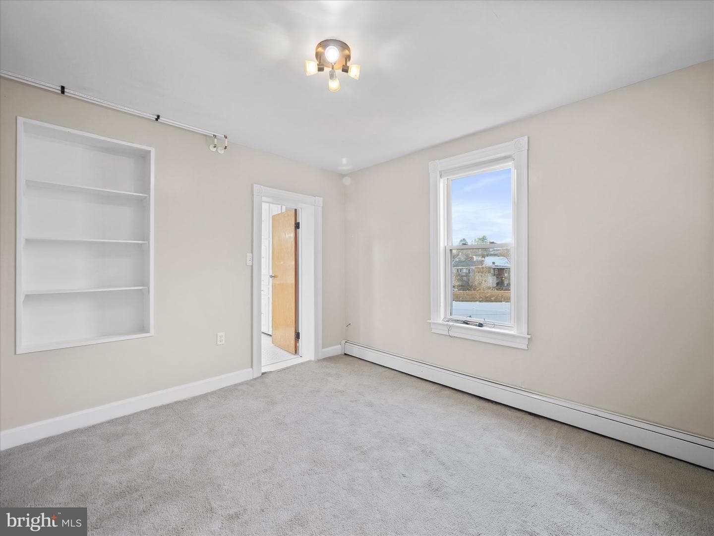 133 Randolph Ave photo 18