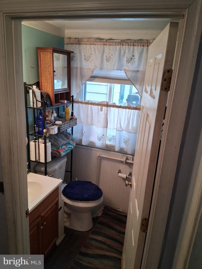 446 Stratford Avenue photo 9