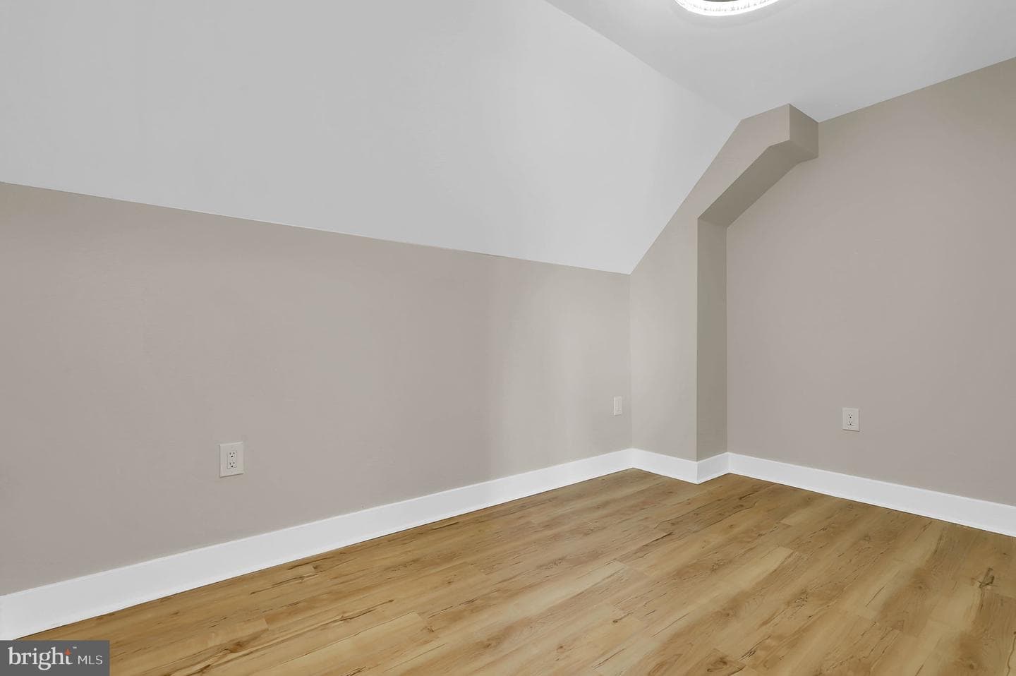 133 Bethel Street photo 20