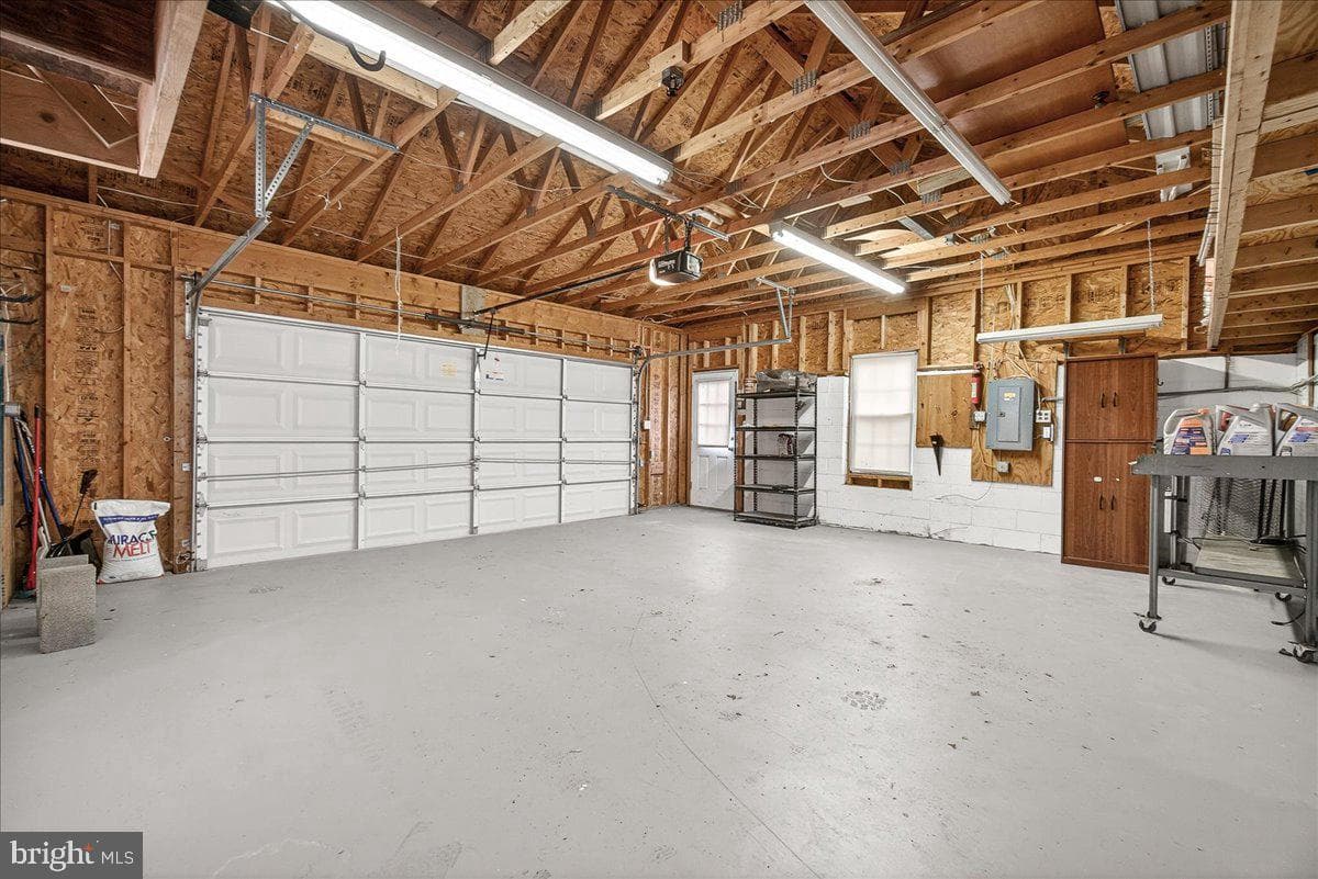 1032 Rose Hill Avenue photo 29