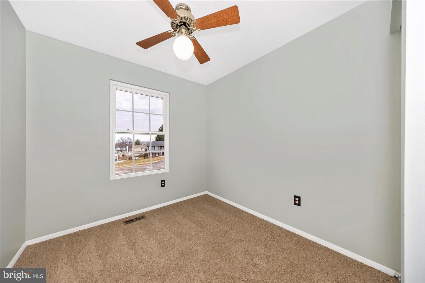 103 Rebeccas Court photo 25