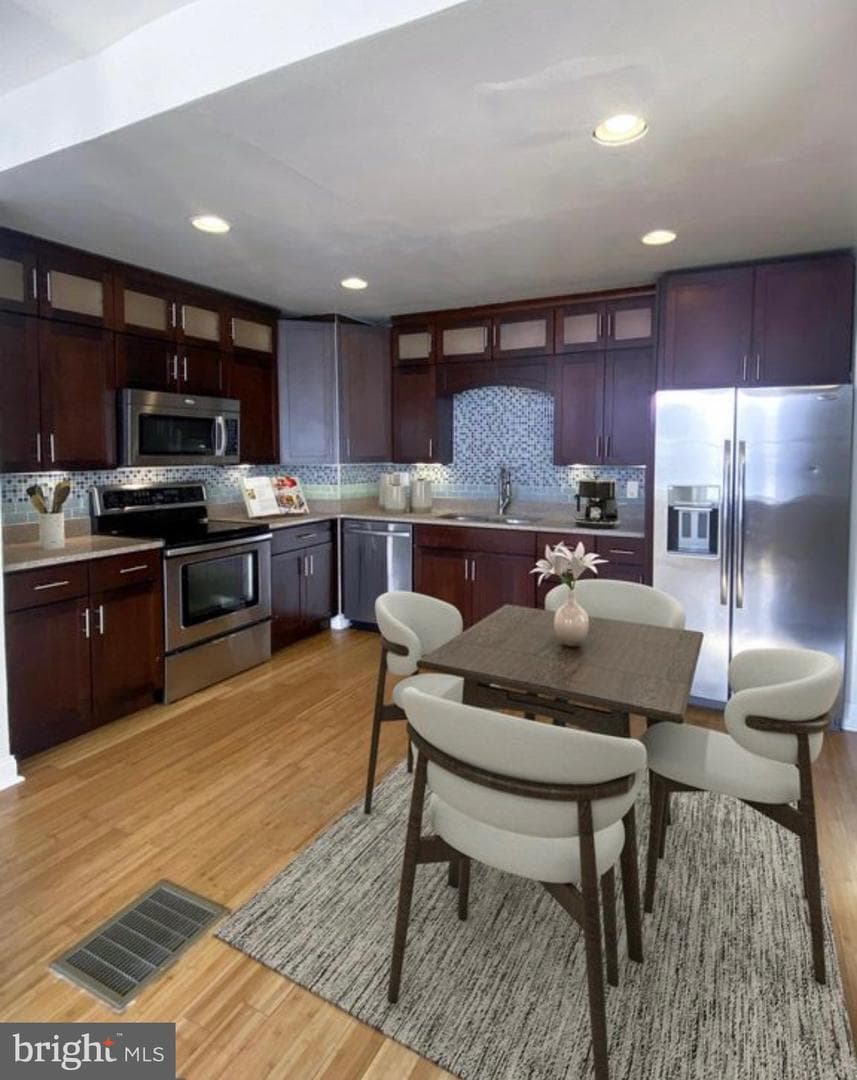 119 N Mulberry Street photo 3