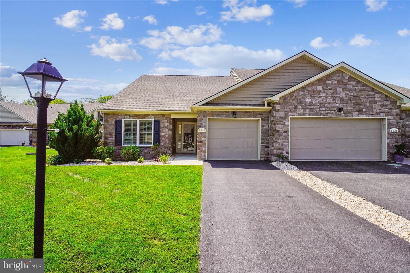 9616 Cobble Stone Court photo 3