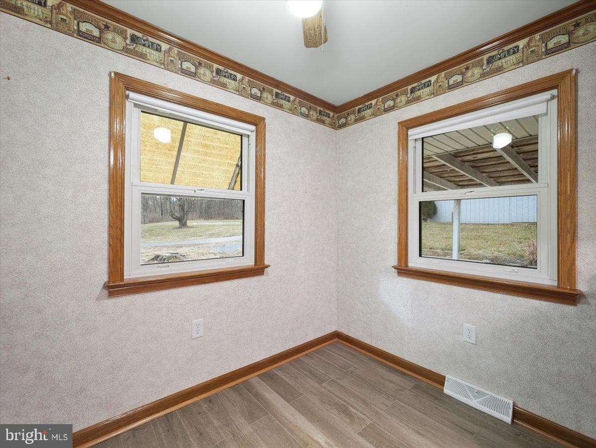 8522 Neck Road photo 8