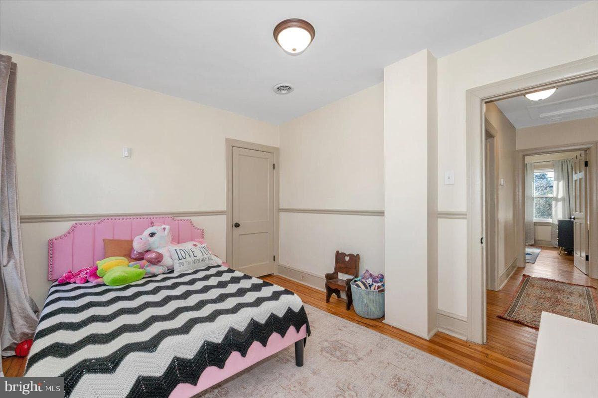 104 Cypress Street photo 32
