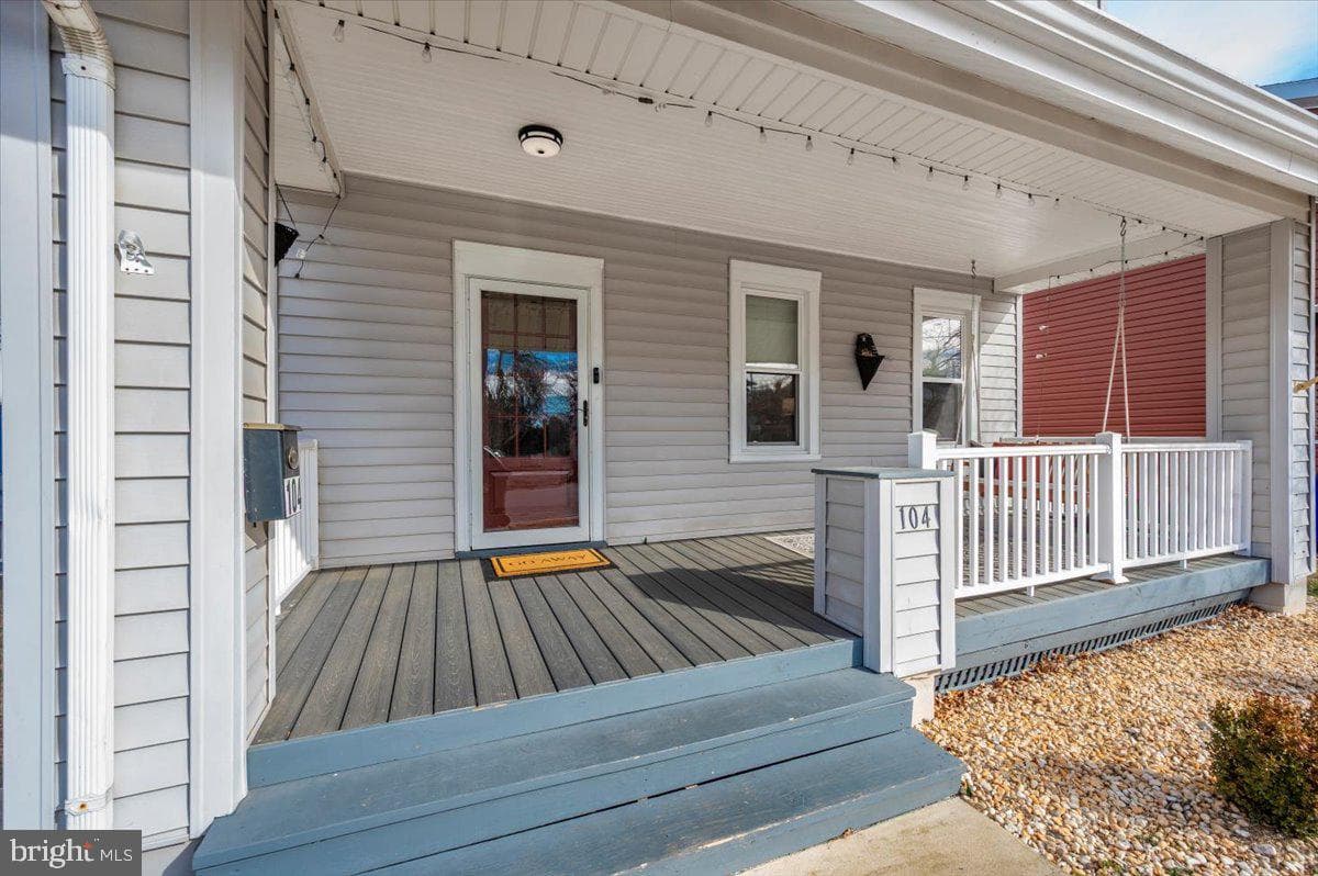 104 Cypress Street photo 8