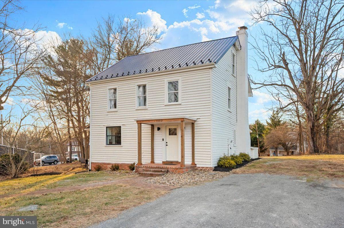 11012 Arnold Lane photo 1