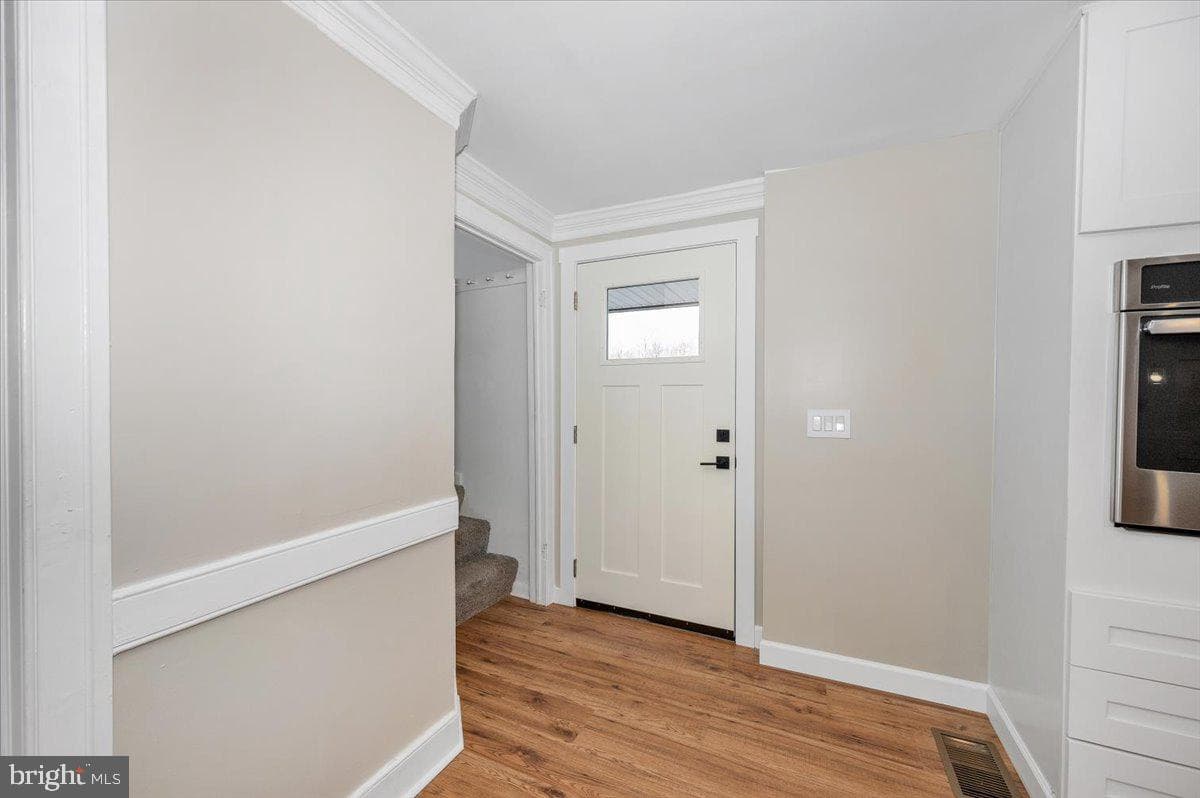 11012 Arnold Lane photo 10