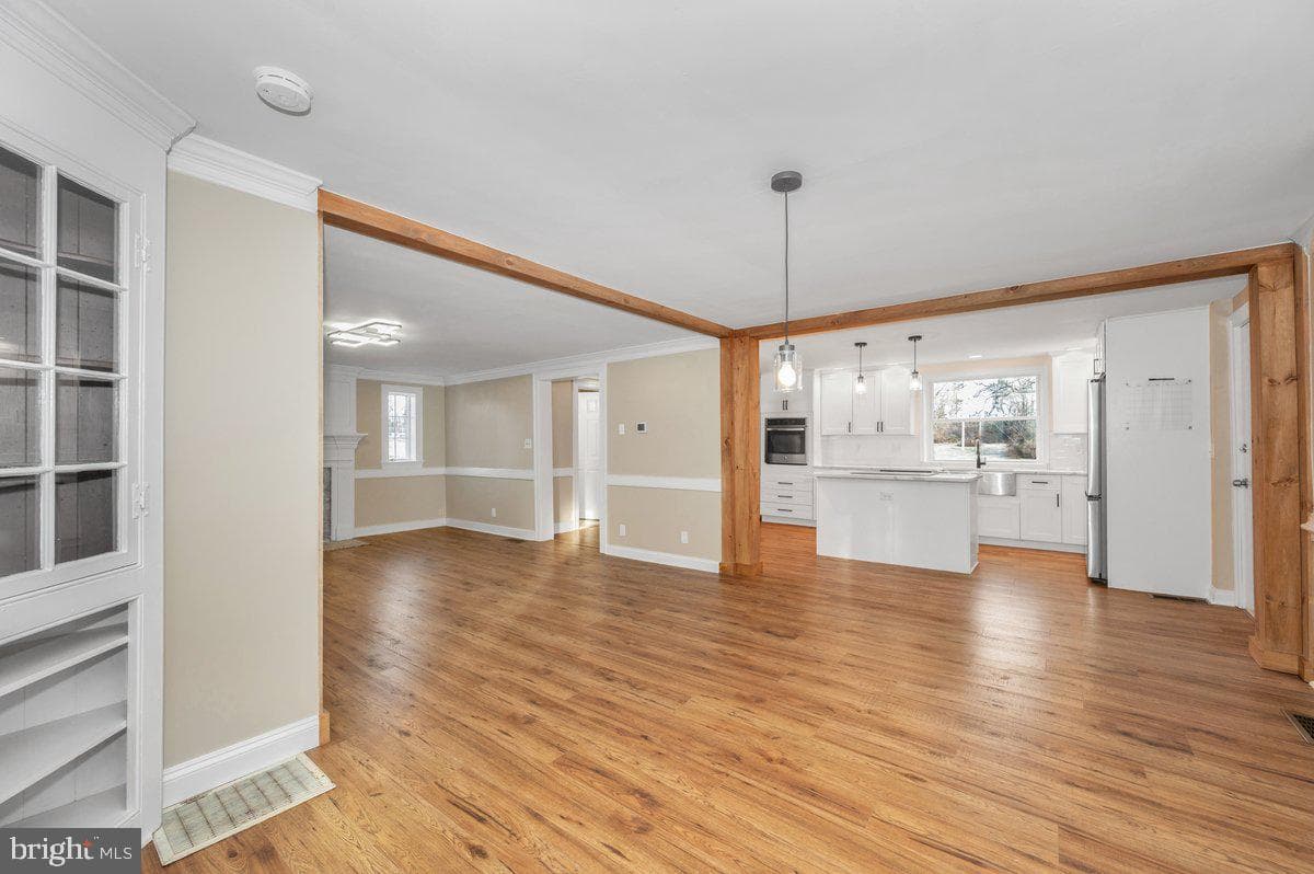 11012 Arnold Lane photo 6