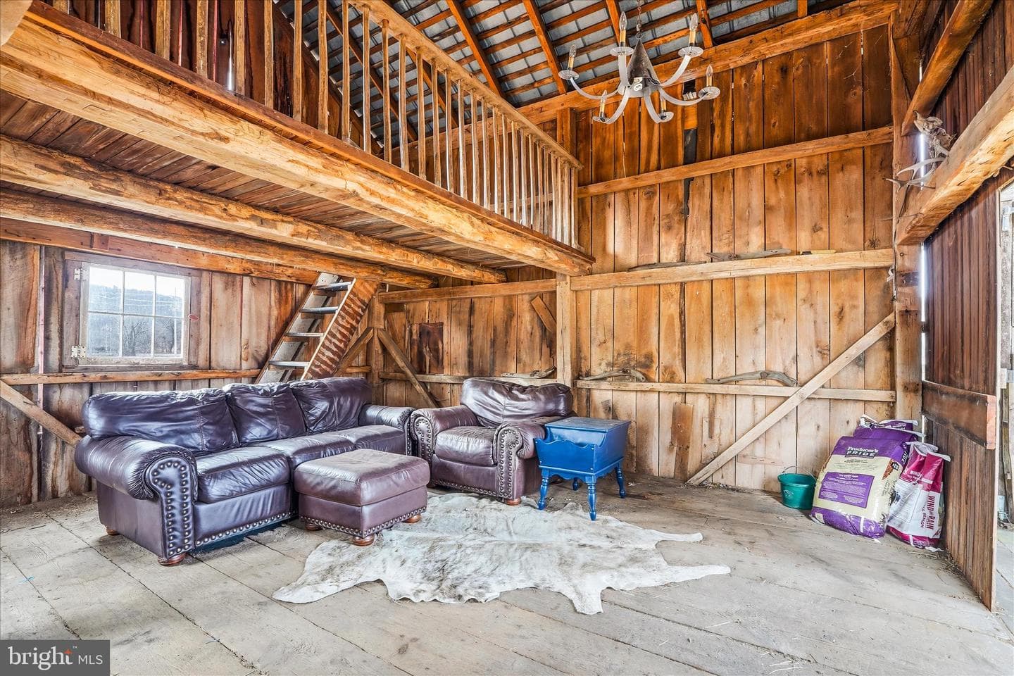 25210 Cascade Road photo 11