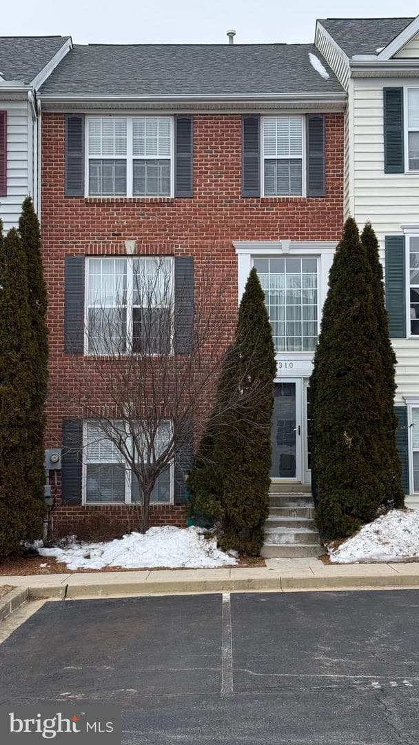 310 Green Fern Circle