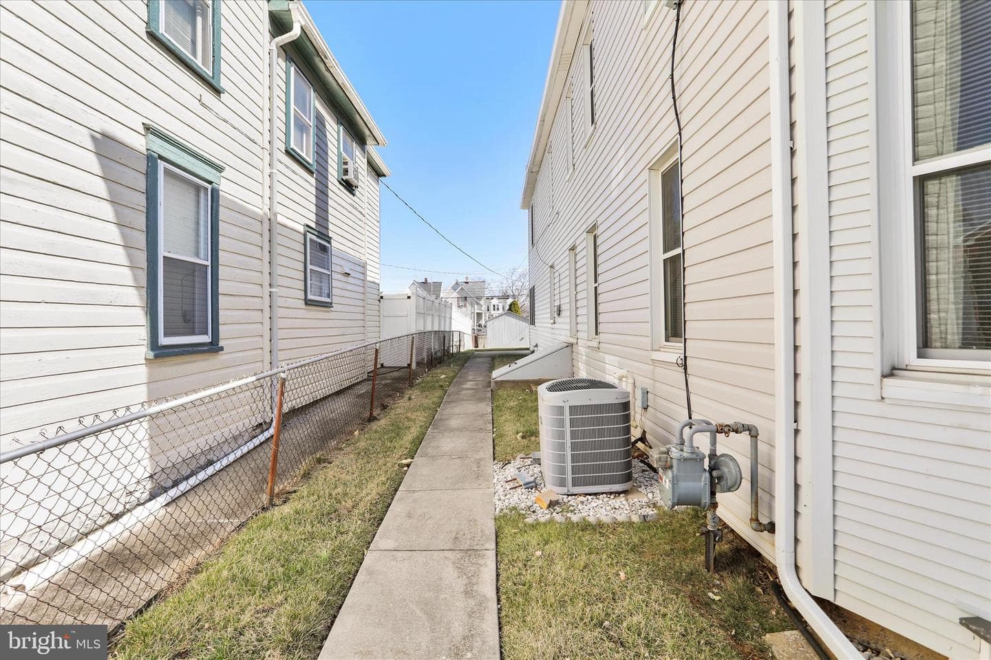 1024 Pope Avenue photo 32