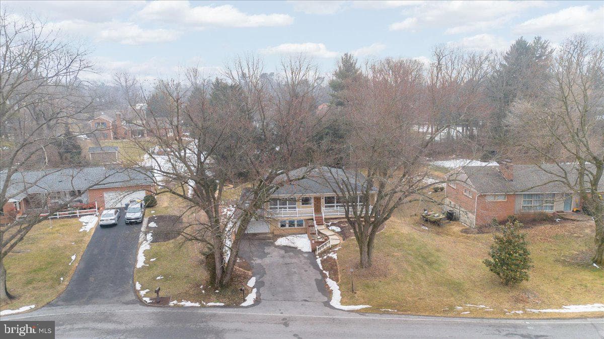 13331 Apple Hill Drive photo 3